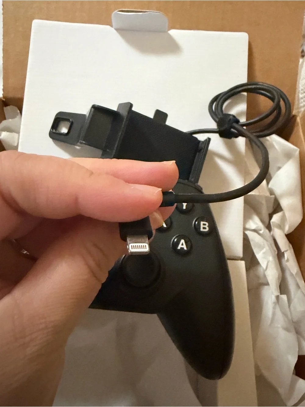 Wireless Black Mobile Controller with Phone Mount